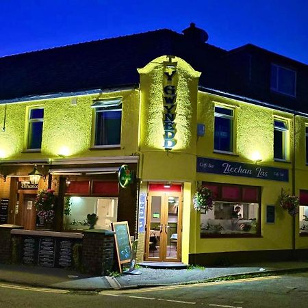 Y Gwynedd Inn Llanberis Bagian luar foto